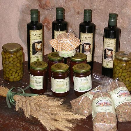 Agriturismo I Mandorli เตรวี ภายนอก รูปภาพ
