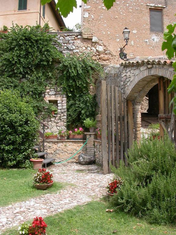 Agriturismo I Mandorli เตรวี ภายนอก รูปภาพ