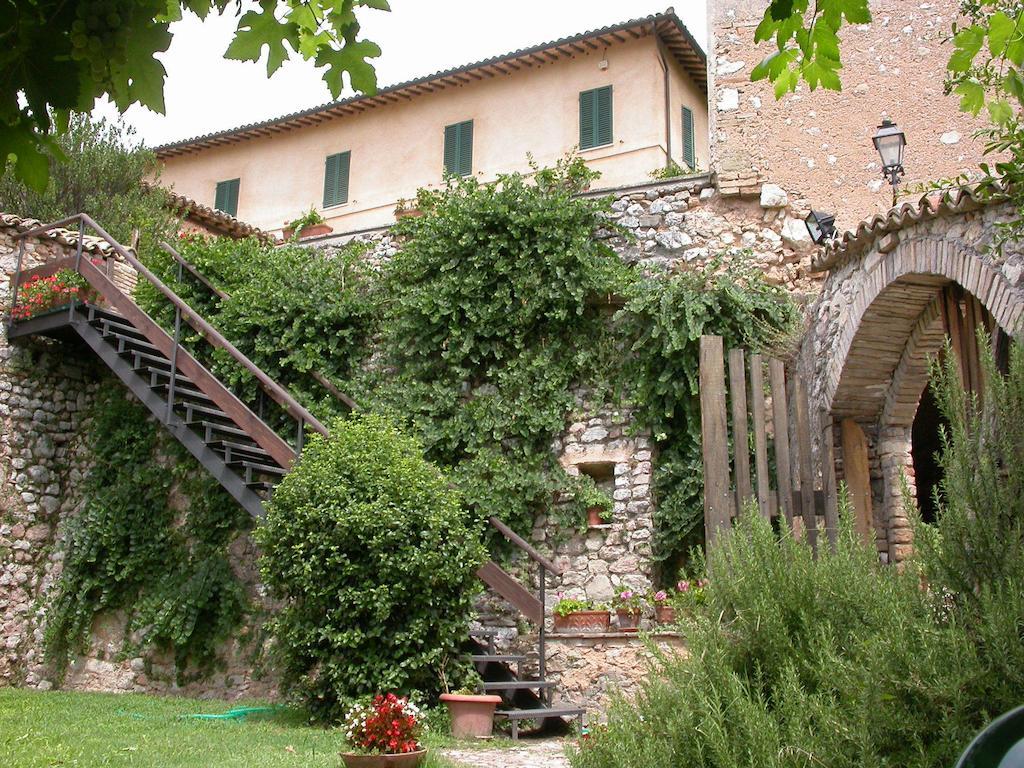 Agriturismo I Mandorli เตรวี ภายนอก รูปภาพ